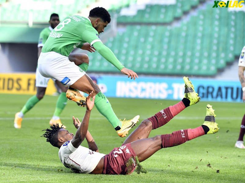 Saint Etienne sẽ đối đầu với Metz tại Playoff Ligue 1 Saint Etienne sẽ đối đầu với Metz tại Playoff Ligue 1